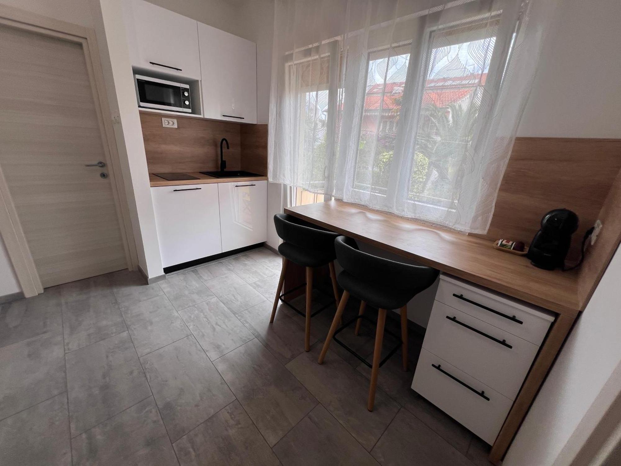 Apartments Iskra ロヴィニ エクステリア 写真